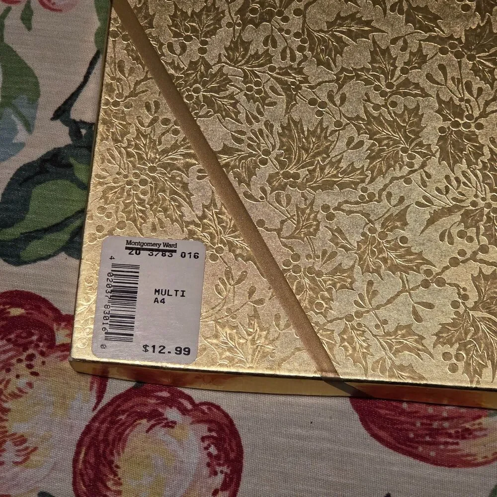 Vintage Montgomery Ward Floral Scarf Gold Plated Clip Gift Set NOS 1980s